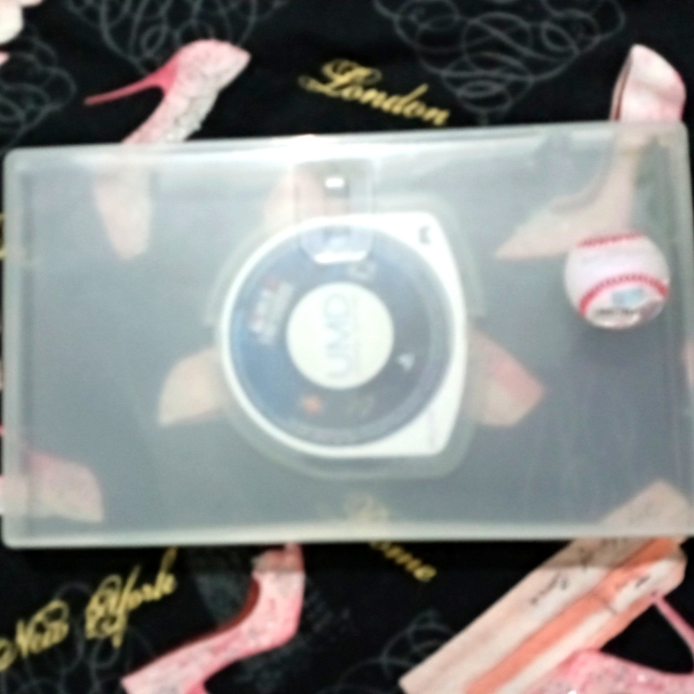 🍀 4 for $20. PSP mlb 10 the show